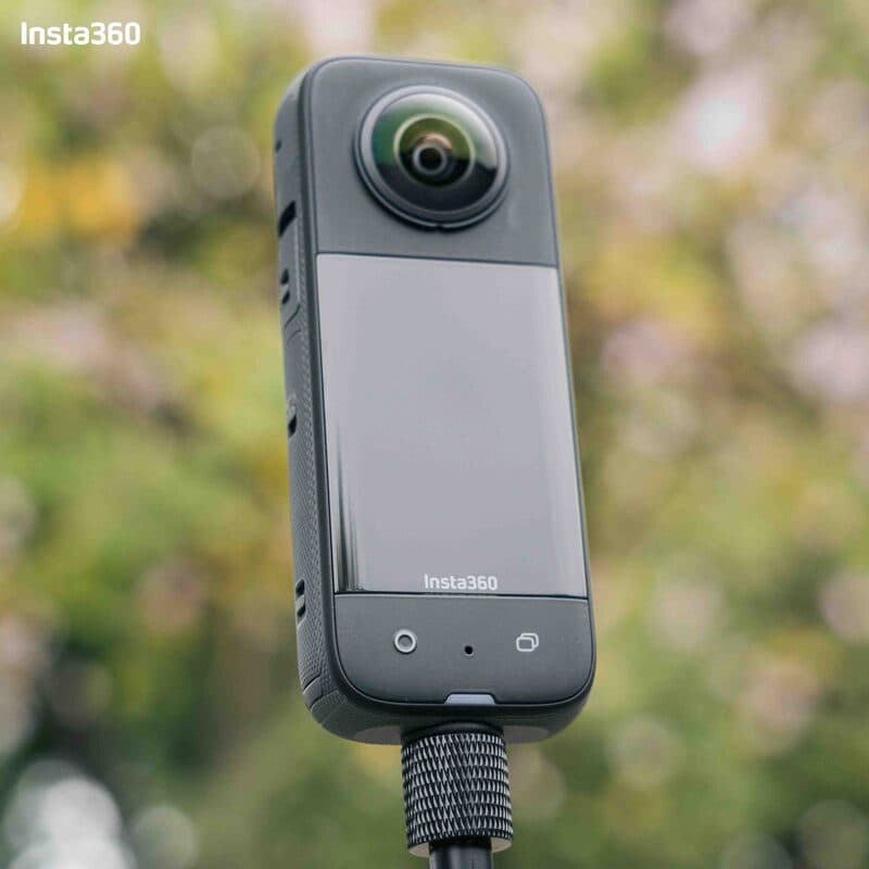 Insta360 One X3